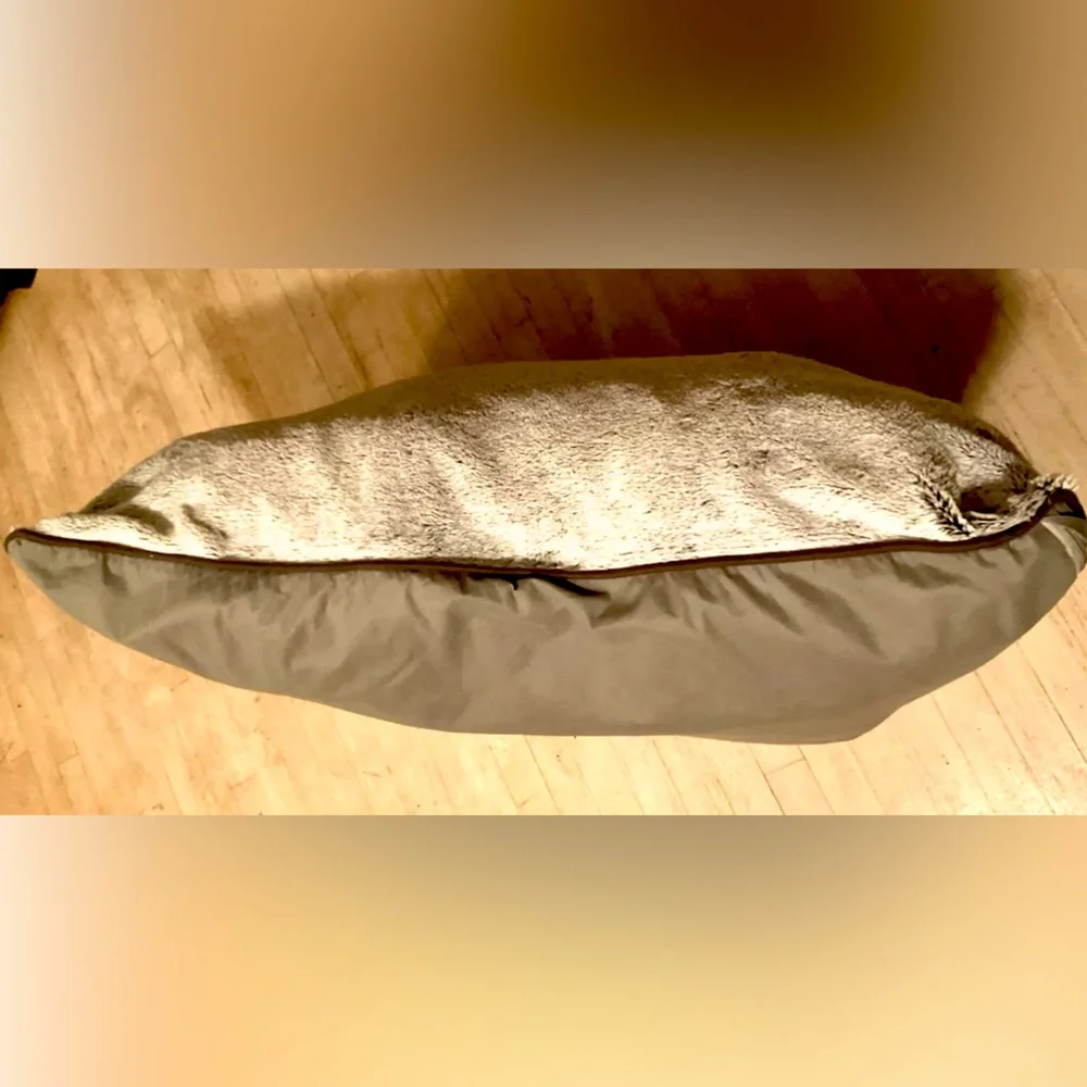 🐾PLUSH FUZZY SUPER SOFT FLUFFY PILLOW BED MATTRESS🐾